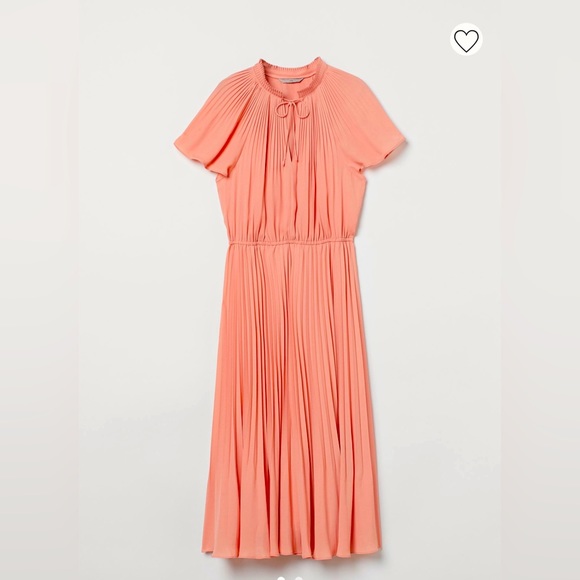 Peach Pleated Long Dress - Picture 1 of 3